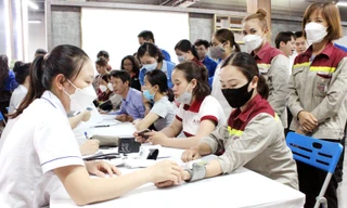 Thầy thuốc trẻ tình nguyện chăm sóc sức khỏe hậu COVID-19 tại Vĩnh Phúc