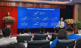 Mở lớp học miễn phí về AI cho học sinh, sinh viên