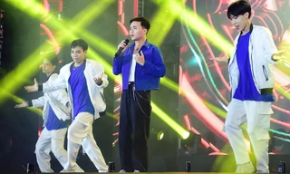 'Anh thanh niên' Huy R khuấy đảo đêm nhạc Thanh niên công nhân - Lan tỏa năng lượng tích cực