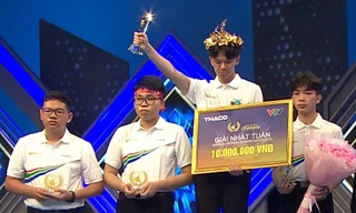 Nam sinh Khánh Hòa giành vòng nguyệt quế Đường lên đỉnh Olympia
