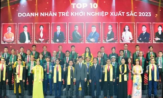 Chương trình bình chọn và trao danh hiệu Doanh nhân trẻ khởi nghiệp xuất sắc là một trong những hoạt động nổi bật của Hội Doanh nhân trẻ Việt Nam. Trong ảnh, lễ trao giải thưởng Doanh nhân trẻ khởi nghiệp xuất sắc năm 2023. Ảnh: Xuân Tùng