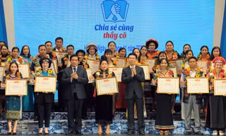 Vinh danh 63 thầy cô giáo dân tộc thiểu số tiêu biểu trên toàn quốc