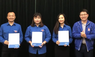 Đoàn cơ quan T.Ư Đoàn triển khai quyết định sáp nhập Chi đoàn Báo Sinh viên Việt Nam vào Đoàn cơ sở Báo Tiền Phong. Ảnh: Xuân Tùng