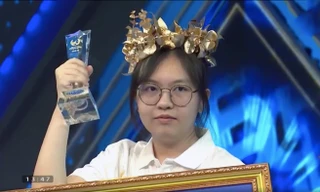 Nữ sinh TPHCM ẵm vòng nguyệt quế Olympia số đầu tiên năm Thìn