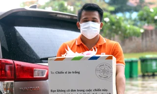 Tặng Đà Nẵng dụng cụ bảo hộ y tế, khẩu trang chống dịch COVID-19