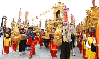 Cận cảnh lễ rước nước ở chùa Tam Chúc