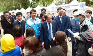 Vì sao phần lớn bệnh nhân ung thư phổi ở Việt Nam phát hiện ở giai đoạn muộn?