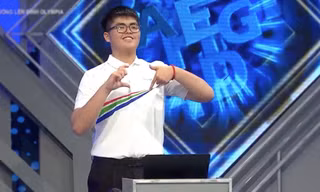 Nam sinh Nghệ An thắng tuyệt đối, giành vòng nguyệt quế Đường lên đỉnh Olympia