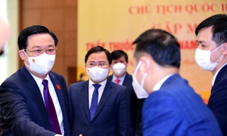 Chủ tịch Quốc hội Vương Đình Huệ gặp mặt thầy thuốc trẻ Việt Nam tiêu biểu