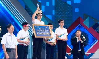 Thí sinh điểm nhì tháng cao nhất xuất thần đoạt vé Chung kết năm Đường lên đỉnh Olympia 21