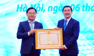 Thầy thuốc trẻ Việt Nam khám, phát thuốc miễn phí hơn 4 triệu lượt người