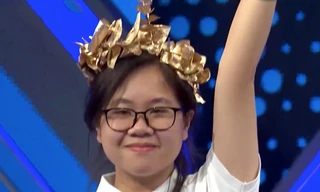 Nữ sinh Quảng Trị tiếp đà chiến thắng, giành vòng nguyệt quế Đường lên đỉnh Olympia