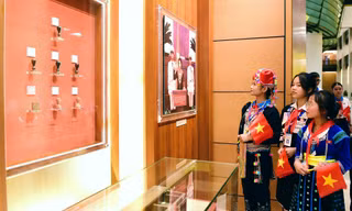 61 đại biểu dân tộc thiểu số dự Phiên họp giả định 'Quốc hội trẻ em'