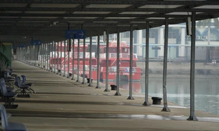 Mở cửa du lịch nội tỉnh, Hạ Long vẫn 'vắng như chùa bà Đanh'