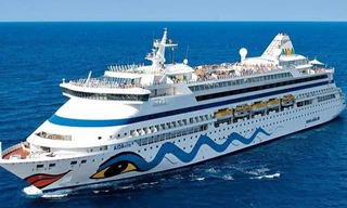 Quảng Ninh từ chối siêu du thuyền chở hơn 1000 khách