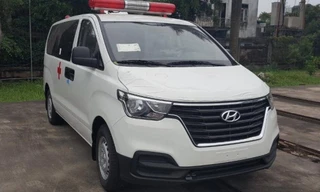 Tài xế xe cấp cứu say rượu bật còi hú, đi ngược chiều ở Hải Phòng