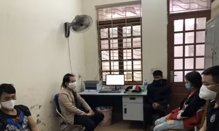 Hỗn chiến trong đêm, hai thanh niên nằm gục bên vệ đường