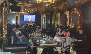 Quán Karaoke phục vụ 'chui' giữa mùa dịch