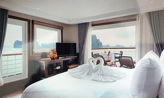 Căn phòng trên du thuyền 5 sao. Ảnh: Zing