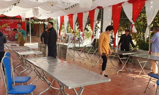 Gia đình thủ môn Văn Toản làm 60 mâm cỗ mời hàng xóm cổ vũ trận chung kết