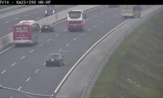 Phạt 1 triệu đồng đối với tài xế xe ô tô đi lùi 6km trên cao tốc