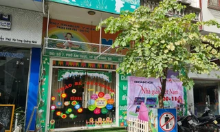 Phụ huynh tố giáo viên mầm non trói học sinh vào ghế rồi đánh