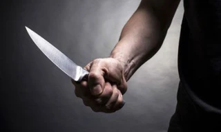 Người đàn ông dùng dao chém con trai 8 tuổi tử vong
