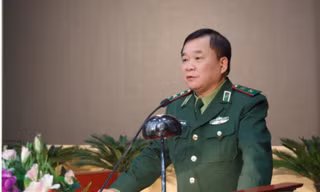 Để hàng lậu tự do qua biên giới, hàng loạt cán bộ Biên phòng bị xử lý