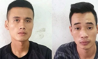 Hai đối tượng, Quy và Huy tại cơ quan Công an.