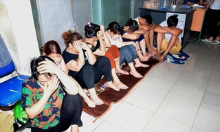 Đột kích sới bạc liên tỉnh, bắt 40 con bạc đang say sưa sát phạt 