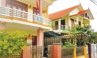 Biệt phủ của Thụ và Nam.