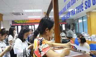 Ảnh minh họa hoạt động nộp thuế 