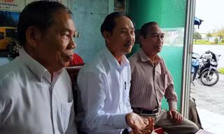 Đại diện các đơn vị vận tải cho rằng việc áp dụng chủ trương điều chỉnh lộ trình các tuyến xe buýt liền kề là đẩy họ vào “án tử”.