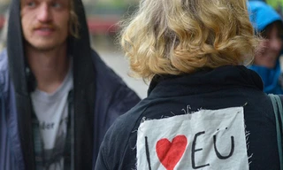 Ngày càng nhiều người Anh xin đổi quốc tịch