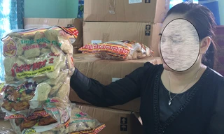 Các sản phẩm dù còn hạn sử dụng đến tháng 12/2015 nhưng bị phát hiện chứa nhiều giòi. 