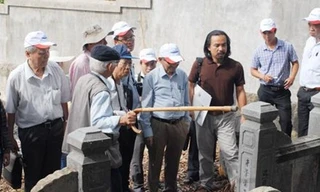 Khuôn viên chùa Vạn Phước trên gò Dương Xuân, nơi mà nhà nghiên cứu Nguyễn Đắc Xuân cùng với giáo sư Phan Huy Lê thực địa.Ảnh nguồn Internet