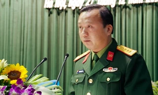 Đại tá Phùng Ngọc Sơn, Tư lệnh Binh chủng Công binh phát biểu khai mạc hội nghị. Ảnh; Quân đội Nhân dân