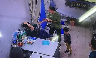 Bác sĩ làm đúng quy định vẫn bị bố bệnh nhi đánh