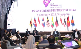 Các Ngoại trưởng Asean họp hẹp tại Singapore. Ảnh: BNG.