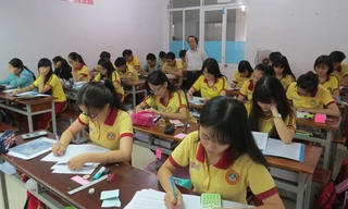 Quy định vi phạm về dạy thêm, học thêm sẽ bị đuổi việc khiến nhiều giáo viên bị sốc.