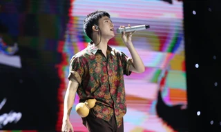 Bùi Công Nam chỉ khai thác những khía cạnh lãng mạn nhất của Chí Phèo để đưa vào bài hát. Ảnh: Windy.