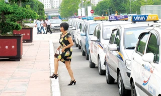 Taxi truyền thống sẽ mất khách nếu duy trì mức giá cao. Ảnh: Bảo An.