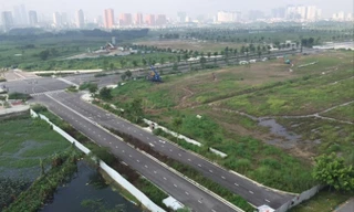 Người dân khổ sở vì đoạn đường nửa vời của chủ đầu tư.