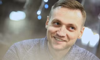 Cựu phi công Vladyslav Voloshyn. Ảnh: Kyiv Post.