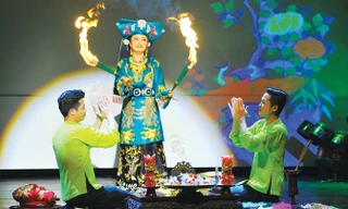 Thực hành tín ngưỡng thờ Mẫu Tam phủ - Nét văn hóa dân gian của người Việt. Ảnh: TTXVN.