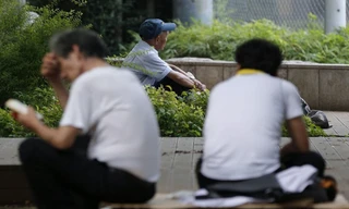 Người Việt ít hạnh phúc hơn xưa