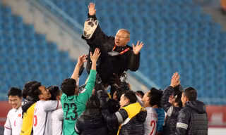 Thầy trò HLV Park Hang Seo.