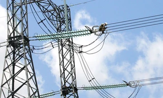 Báo động về tai nạn điện sinh hoạt: Thách thức điện cao áp