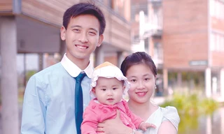 Gia đình hạnh phúc của Tiến Long và Ngọc Linh.