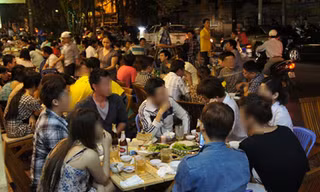 “Bom ga” trên bàn nhậu: Cơ quan chức năng đẩy trách nhiệm